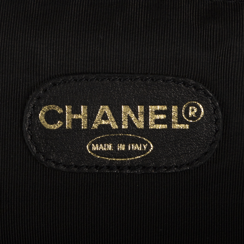 Chanel Boston - Picture 8 of 9